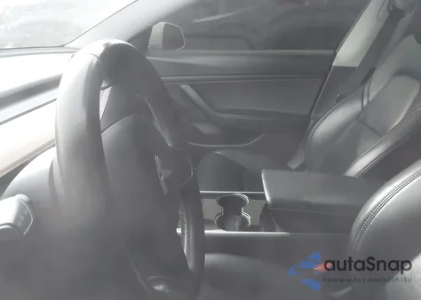 2019 Tesla Model 3 Long Range/Performance из США, поврежденный, VIN 5YJ3E1EB5KF390175